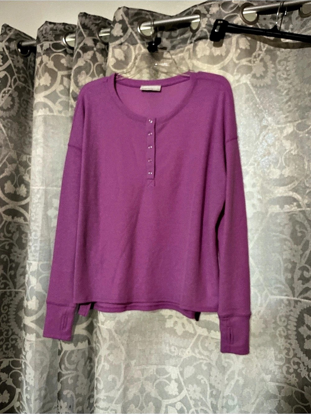 Zenana Waffle Thumb Hole Cuffs Henley Tee Women's Purple Large